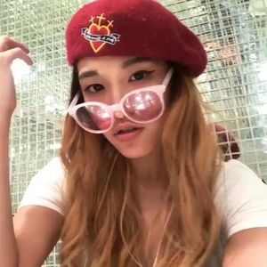 Meet your Posher, Daizy